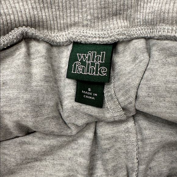 Gray Women's Pleated Skirt. Wild Fable small. Like new - Picture 2 of 2